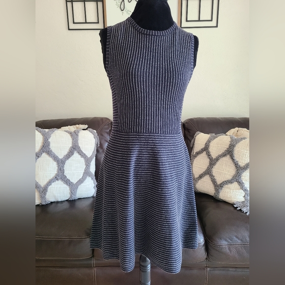 Theory‎ Randria Evian Stretch Wool Navy A-Line Stripe Dress Women's Size L - Picture 3 of 10